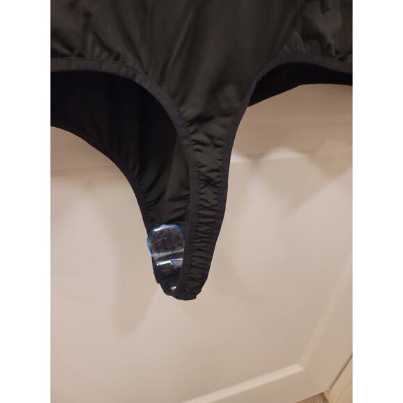 Good American Black Velour Bodysuit - Picture 4 of 7